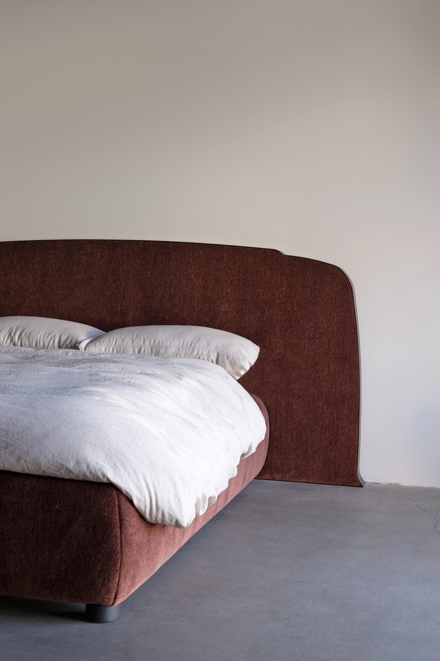 alt_text::Rollins Bed- shot of left side||color::Spice||show_in_gallery::true||position::first
