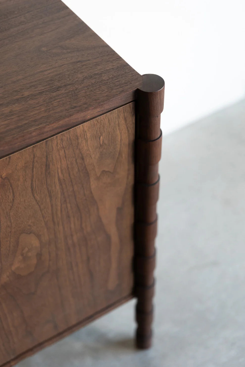 Walnut, Black