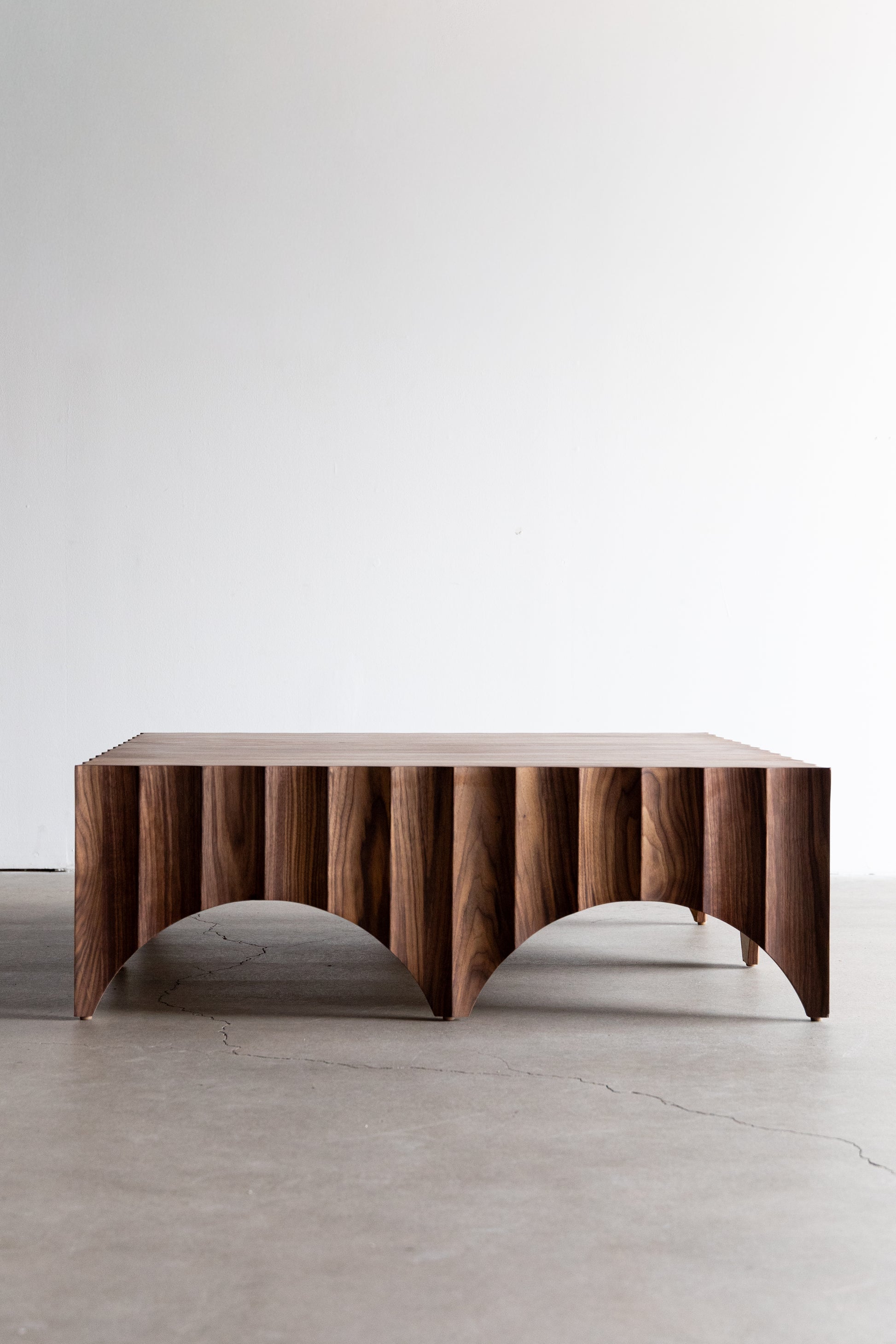 alt_text::Carter sofa - shot of left side||color::Walnut||show_in_gallery::true||position::first