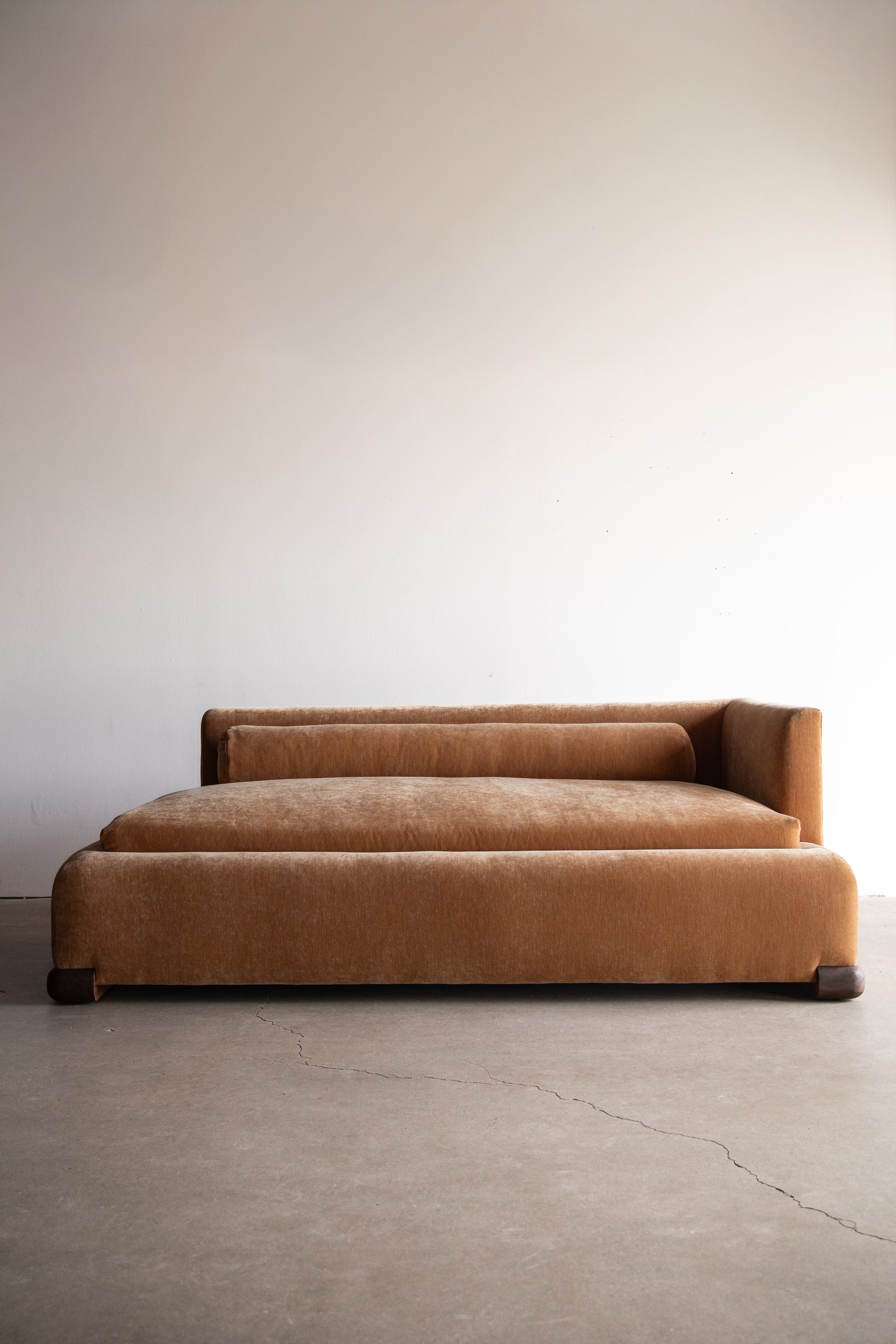 alt_text::Carter sofa - shot of left side||color::Amber||show_in_gallery::true||position::first