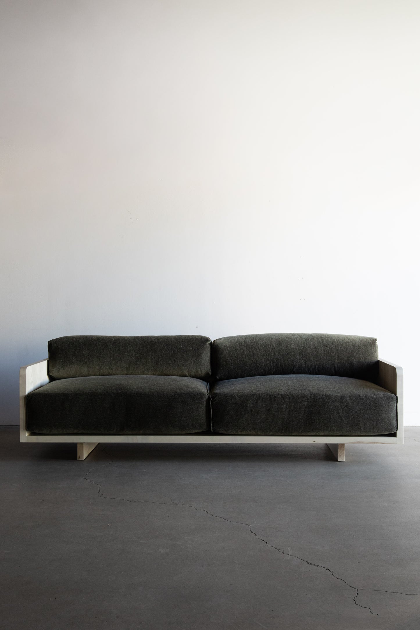 alt_text::Carter sofa - shot of left side||color::Olive||show_in_gallery::true||position::first