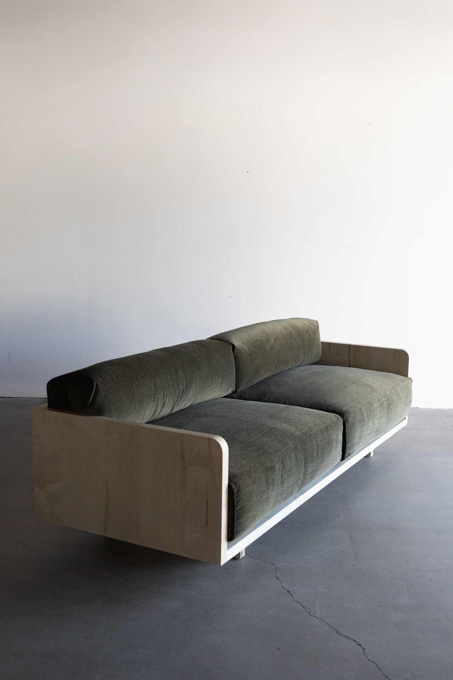 alt_text::Carter sofa - shot of left side||color::Olive||show_in_gallery::true||position::first
