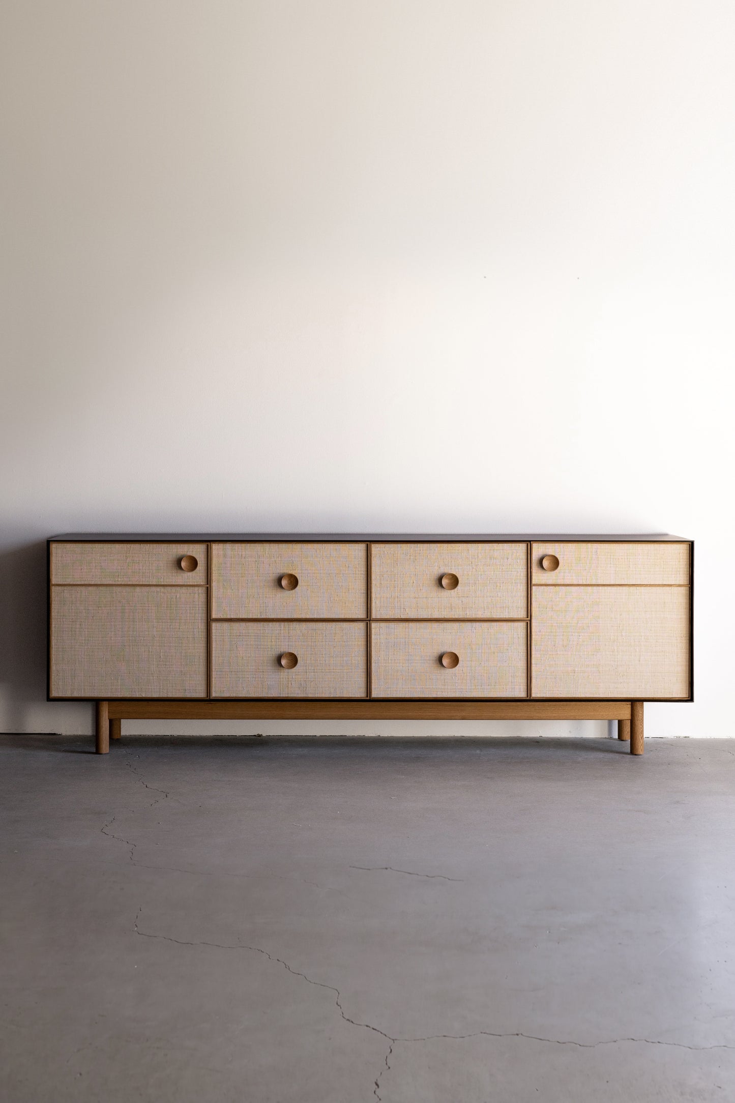 Entrada Sideboard