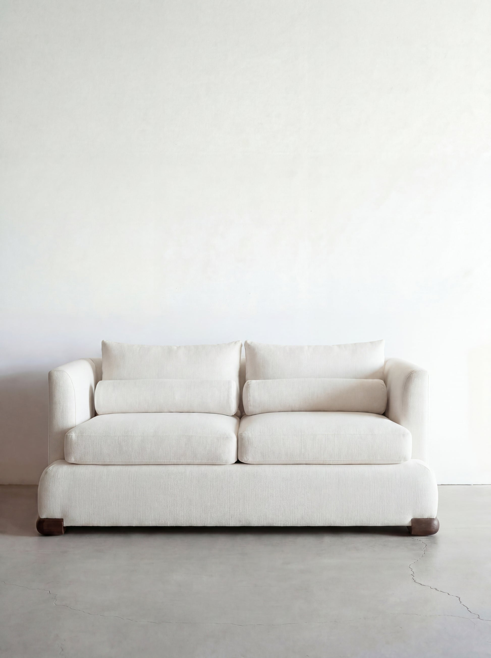 alt_text::Carter sofa - shot of left side||color::Eggshell||show_in_gallery::true||position::first