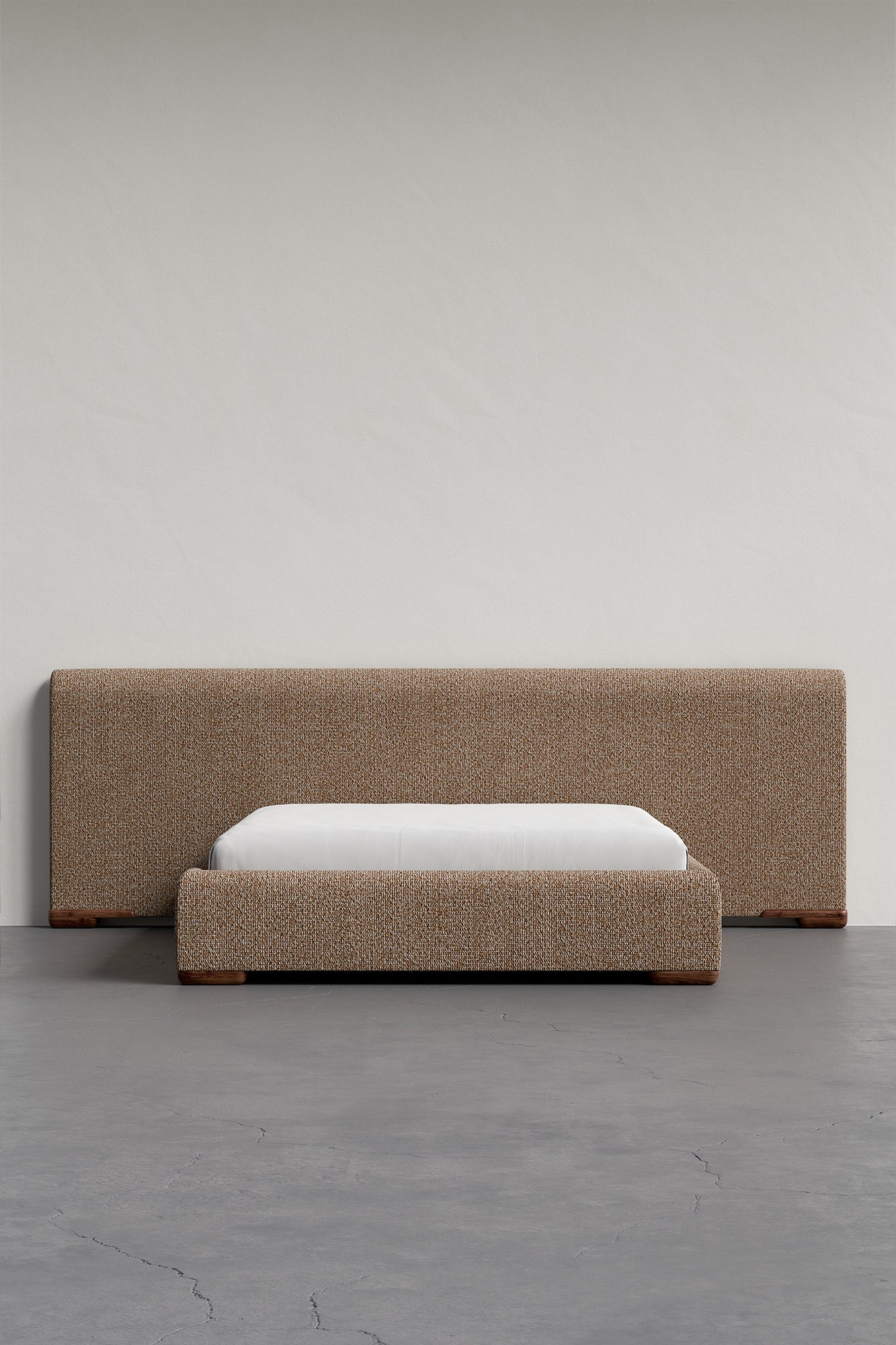 alt_text::Carter sofa - shot of left side||color::Santorini||show_in_gallery::true||position::first