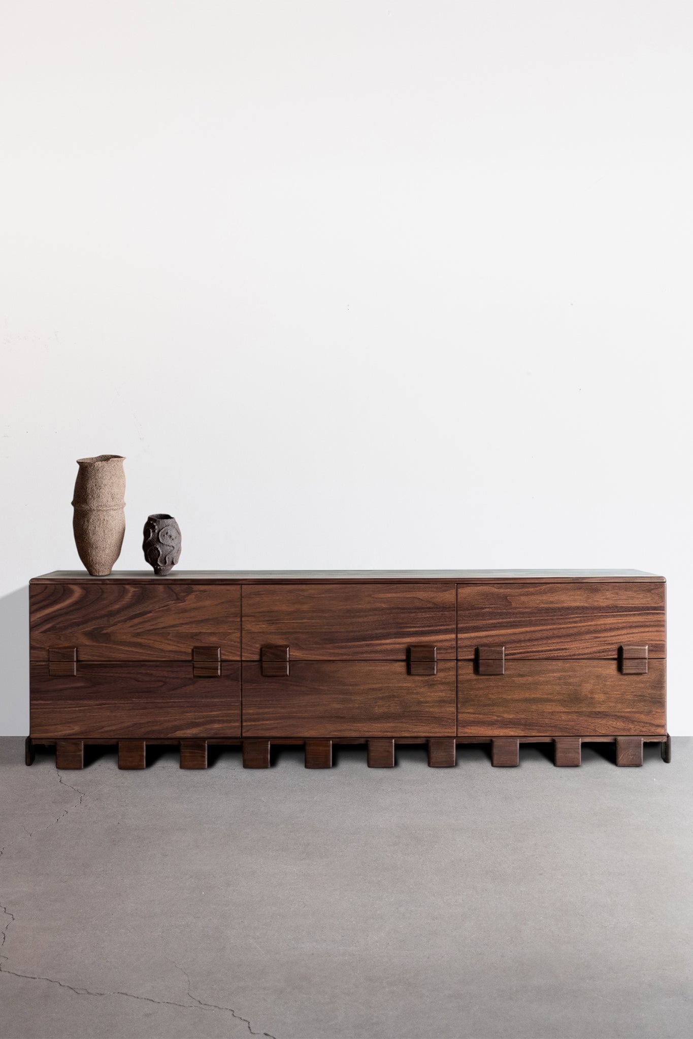 Highland Dresser