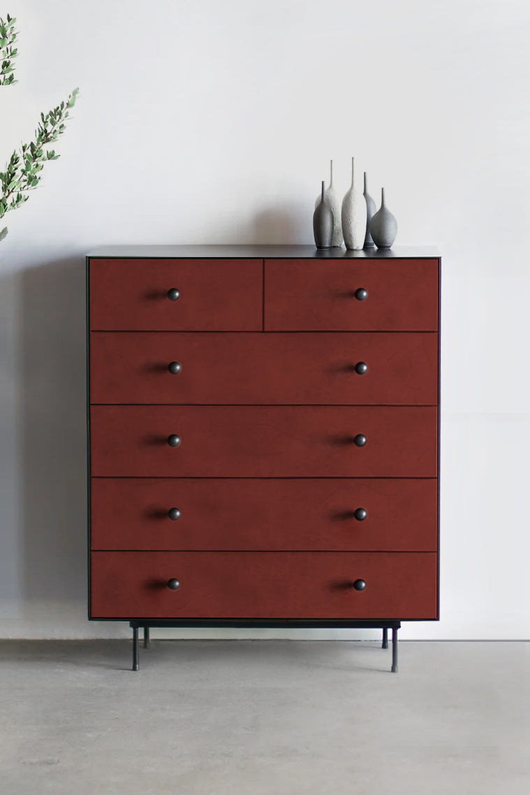 Norah Chest